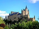 Alcazar royal de s�govie, vu depuis la vall�e de l'Eresma