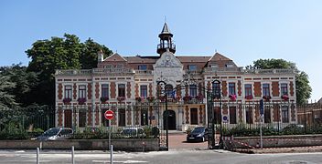 L'hôtel de ville.