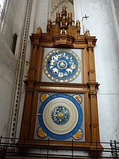 L'horloge astronomique de l'�glise Sainte-Marie.