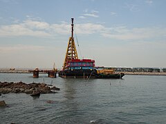 Pfahlgründung am Sha Lo Wan − Lantau Island, 2013