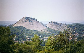 Les deux terrils du hameau de Biver.