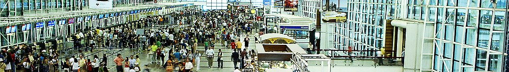 Intern imajo dil aeroportuo di Santiago.