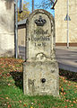 Ganzmeilenstein vor der ehem. Poststation in Wermsdorf