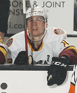 Photographie couleur d'un joueur de hockey sur glace