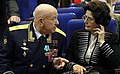 Le cosmonaute russe Alexeï Leonov et Valentina Gagarina, la veuve de Iouri Gagarine, durant un gala donné pour la Journée de la cosmonautique en 2011.