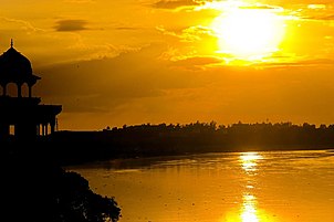 Yamuna, dilihat dari Taj Mahal di Agra di Uttar Pradesh