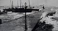 Le port de Saint-Guénolé dans la tempête (vers 1900).