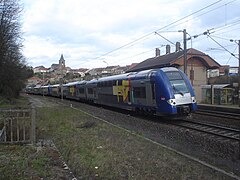 Une UM de Z 24500 passant à Hombourg-Haut.