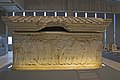 Sarcophage de Polyxène. Face A : le sacrifice. VIe siècle av. J.-C. Çanakkale Archeological Museum.