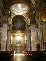 Nau de Santa Maddalena, a Roma: al transsepte hi ha la tomba del sant