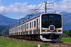 Une série Nikko Line 205–600 "Iroha" en octobre 2019