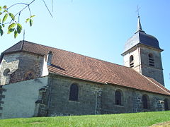 L'église paroissiale Saint-Pierre-aux-Liens vue du nord.