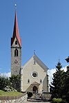 Pfarrkirche zum Heiligsten Herzen Jesu mit Friedhofskapelle und Friedhof in Teis