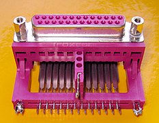 DB-25 (weiblich) 90°-Leiterplatten­montage, erhöht, pink für LPT/parallele Schnittstelle/Drucker­anschluss IEEE 1284