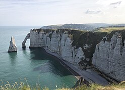 La valleuse de Jambourg se connecte à la « vallée d'Etretat »[9].