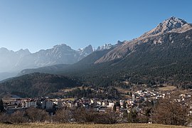 Andalo mit der Brentagruppe im Hintergrund