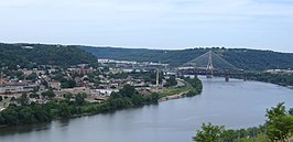 Uitzicht op Steubenville en de rivier de Ohio