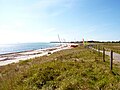 Penmarc'h : la plage et les dunes du Stêr vues en direction de l'ouest ; à droite le sentier de grande randonnée GR 34