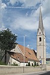 Pfarrkirche St. Peter und Paul mit Friedhofskapelle und Friedhof